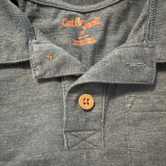 Boys Collared Shirt 2T - Picture 2 of 2